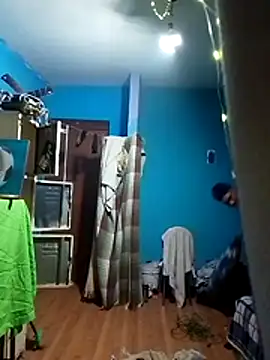 Snapshot of Ojitosbrrr chatting on December 2025 02:09:02 AM Ojitosbrrr online show from December 2025 02:09:02 AM