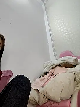 ezabel- online show from December 2025 01:15:01 PM