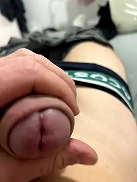 Snapshot of grossebite12335 chatting on December 2025 06:58:02 PM grossebite12335 online show from December 2025 06:58:02 PM