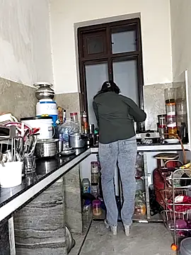 Snapshot of Heena-143 chatting on April 2026 02:59:01 PM Heena-143 online show from April 2026 02:59:01 PM