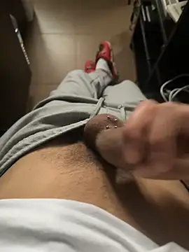 findomhot online show from November 2025 04:20:02 PM