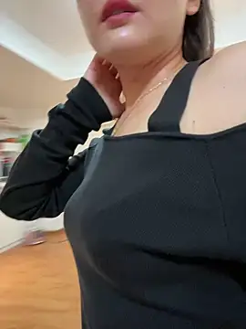 Snapshot of NNBB6688 chatting on October 2025 01:51:02 PM NNBB6688 online show from October 2025 01:51:02 PM