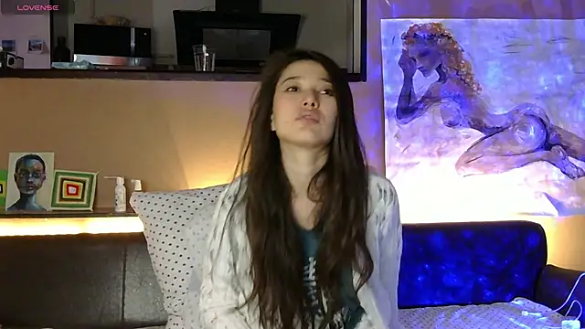 Snapshot of LumiHeart chatting on April 2026 06:43:02 AM LumiHeart online show from April 2026 06:43:02 AM