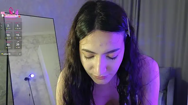 Snapshot of Mulan_Lo chatting on November 2025 06:43:01 PM Mulan Lo online show from November 2025 06:43:01 PM