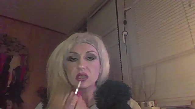 Snapshot of LilaniLoverx chatting on April 2026 10:01:01 PM LilaniLoverx online show from April 2026 10:01:01 PM