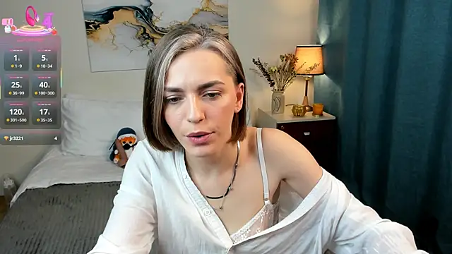 AliceRivass online show from October 2025 01:37:01 PM