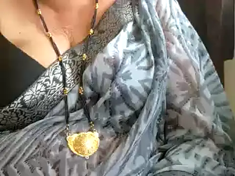 Snapshot of TABOOBREAKERS chatting on April 2026 06:19:01 AM TABOOBREAKERS online show from April 2026 06:19:01 AM