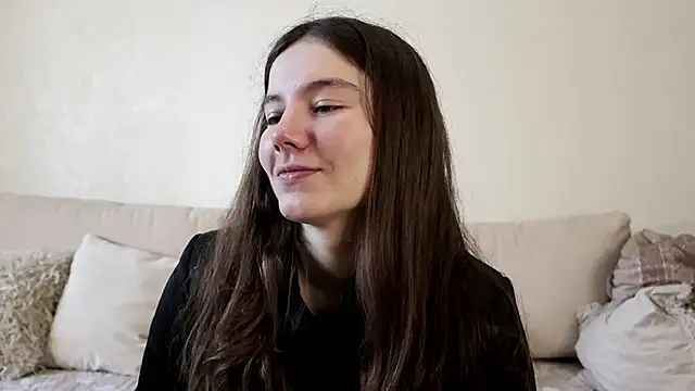 Snapshot of Petalwren chatting on April 2026 11:10:02 AM Petalwren online show from April 2026 11:10:02 AM