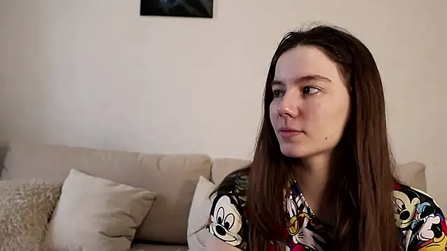 Snapshot of Petalwren chatting on April 2026 10:57:02 AM Petalwren online show from April 2026 10:57:02 AM