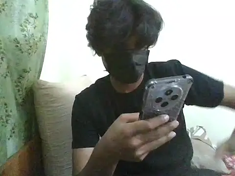 kriZ08 online show from March 2026 05:51:02 PM