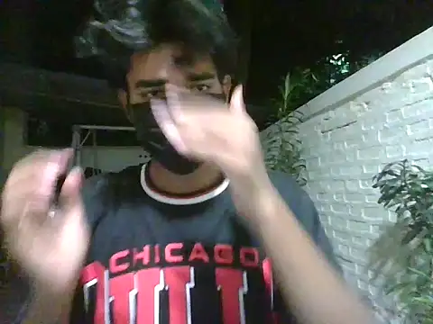 kriZ08 online show from May 2026 07:32:01 PM