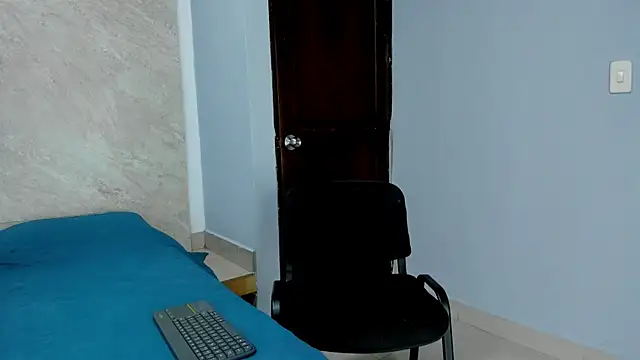 Sarahh-19 online show from December 2025 11:59:02 AM