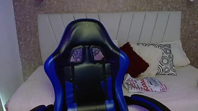 AliceSmity  online show from January 2026 12:09:02 PM