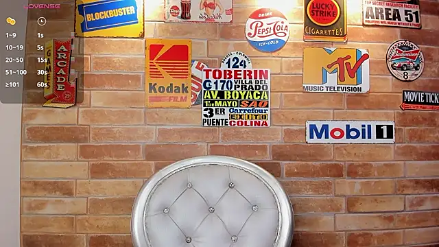 foxy sharlotte online show from February 2026 06:08:02 PM