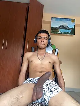 Snapshot of El-jhon chatting on January 2026 07:11:01 PM El-jhon online show from January 2026 07:11:01 PM