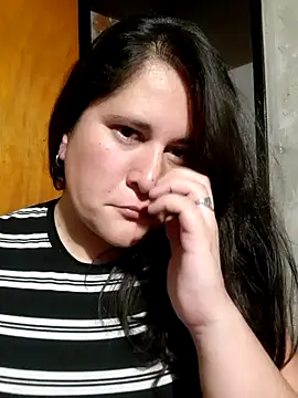 Clara Arg online show from November 2025 01:37:01 AM