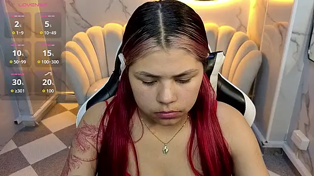 Snapshot of Little_cherry_b chatting on October 2025 07:48:01 PM Little cherry b online show from October 2025 07:48:01 PM