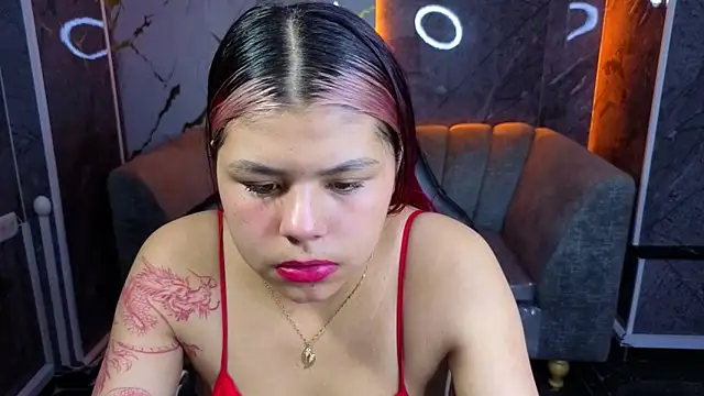 Snapshot of Little_cherry_b chatting on November 2025 07:58:02 PM Little cherry b online show from November 2025 07:58:02 PM