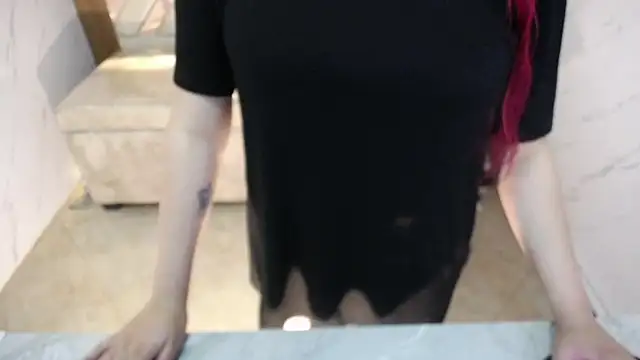 Snapshot of Little_cherry_b chatting on November 2025 07:49:02 PM Little cherry b online show from November 2025 07:49:02 PM