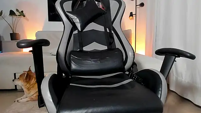 IamKael  online show from February 2026 02:27:02 AM