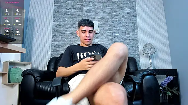 zack joness18 online show from February 2026 04:55:01 AM