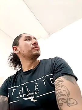 ErosyVenus69 online show from November 2025 06:03:02 PM