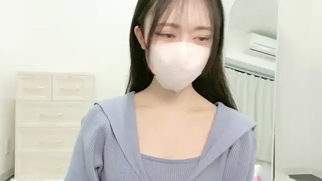 Snapshot of annachan_v chatting on April 2026 08:41:02 AM annachan v online show from April 2026 08:41:02 AM