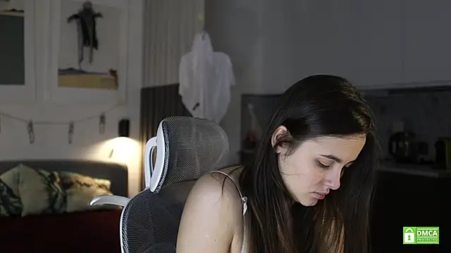 Snapshot of amelie_shine chatting on November 2025 12:18:02 PM amelie shine online show from November 2025 12:18:02 PM