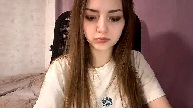 AliceStacy online show from November 2025 09:09:02 AM