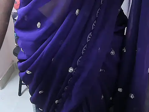 Snapshot of lo_e_shreya chatting on November 2025 04:48:01 AM lo e shreya online show from November 2025 04:48:01 AM