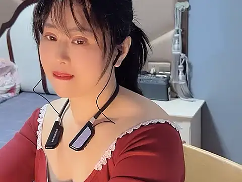 yaoyao22678 online show from January 2026 06:51:02 AM