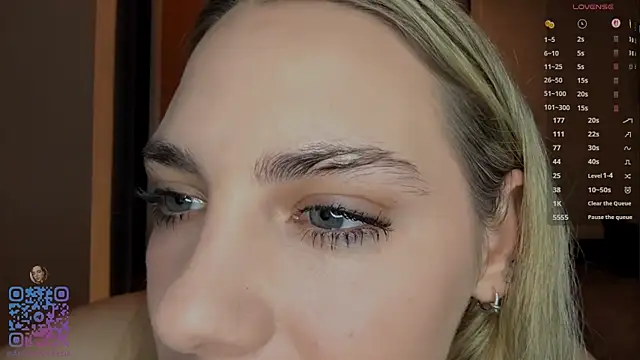 IlanaLafferty online show from January 2026 07:17:01 PM