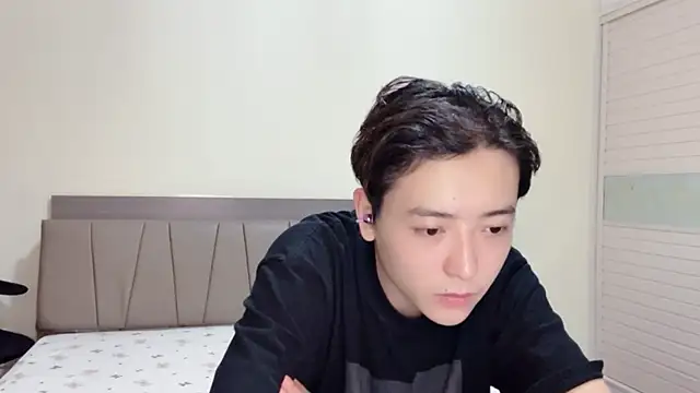 xiaoxiao1025 online show from November 2025 12:36:02 PM