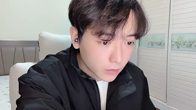 xiaoxiao1025 online show from November 2025 01:33:02 PM