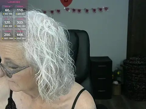 Snapshot of JoleneDelacroix chatting on February 2026 02:04:02 AM JoleneDelacroix online show from February 2026 02:04:02 AM