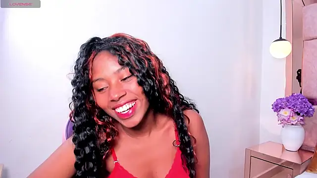 Snapshot of violeta_ruizz chatting on January 2026 05:18:02 PM violeta ruizz online show from January 2026 05:18:02 PM