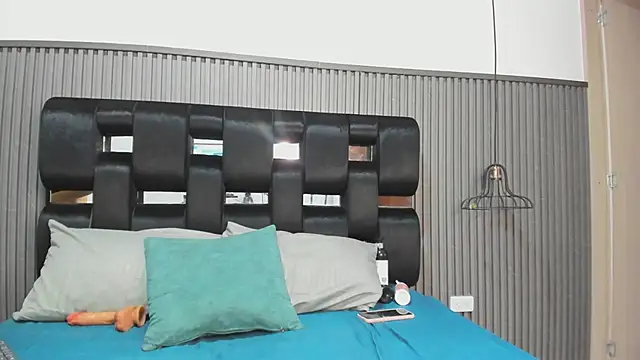 NhoanBrunette online show from January 2026 02:00:01 PM