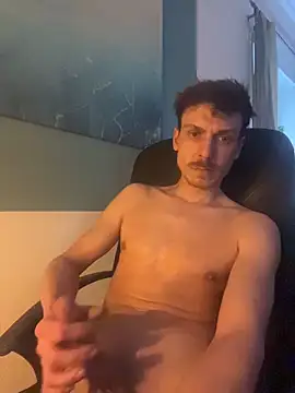 Snapshot of PitchyActive chatting on April 2026 05:11:01 PM PitchyActive online show from April 2026 05:11:01 PM