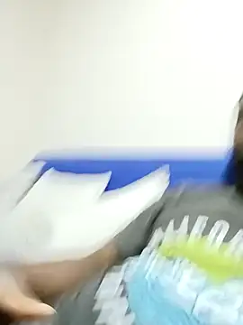 Snapshot of shoodly99 chatting on October 2025 01:53:02 AM shoodly99 online show from October 2025 01:53:02 AM