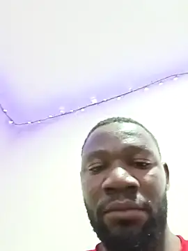 Snapshot of shoodly99 chatting on December 2025 04:06:01 AM shoodly99 online show from December 2025 04:06:01 AM