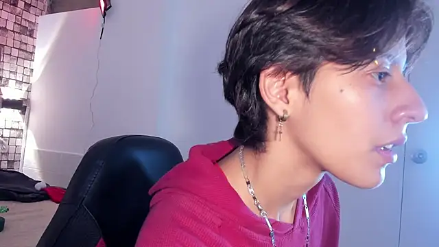 Ghost  Girl  online show from December 2025 01:55:02 AM