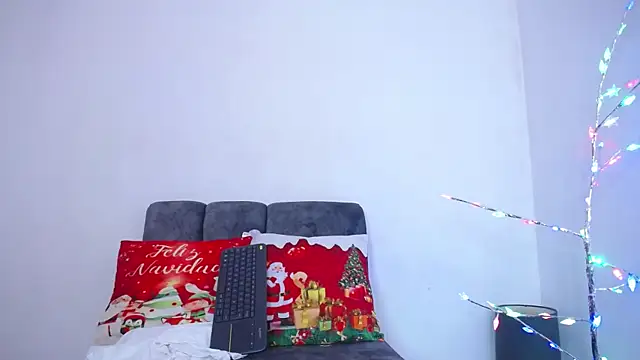 Mia fox29 online show from December 2025 02:35:01 PM