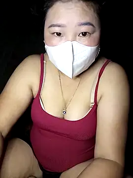 Snapshot of doremi-z chatting on October 2025 11:44:01 AM doremi-z online show from October 2025 11:44:01 AM