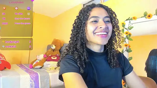 Snapshot of Keniia_rizz chatting on June 2026 07:14:01 PM Keniia rizz online show from June 2026 07:14:01 PM