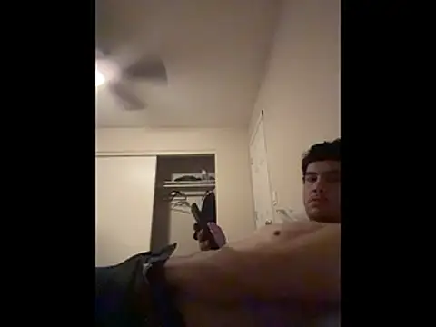 Snapshot of Ulkht chatting on April 2026 04:59:01 AM Ulkht online show from April 2026 04:59:01 AM