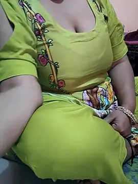 CUTE-GIRL-1 online show from January 2026 10:31:02 AM