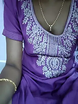 Snapshot of smileys46 chatting on April 2026 05:21:02 PM smileys46 online show from April 2026 05:21:02 PM