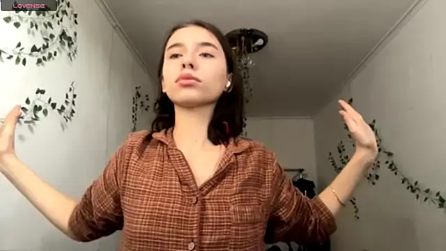 LilithFlamey online show from December 2025 09:35:02 AM