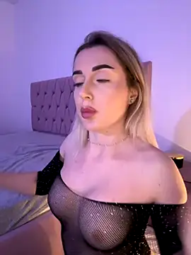 Snapshot of LexyGreys chatting on December 2025 12:29:01 AM LexyGreys online show from December 2025 12:29:01 AM