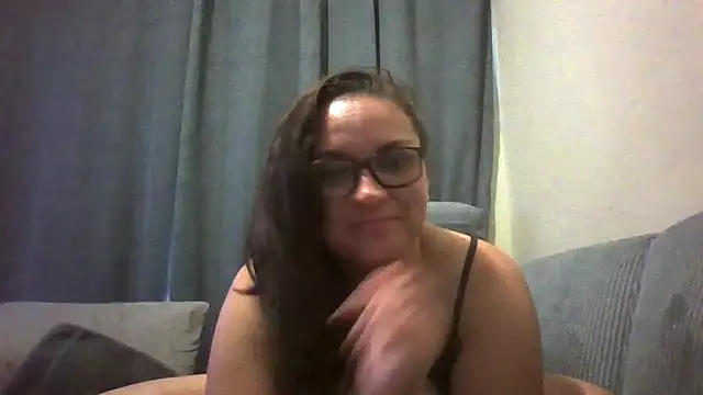Snapshot of lilMissMarli chatting on March 2026 08:04:01 AM lilMissMarli online show from March 2026 08:04:01 AM